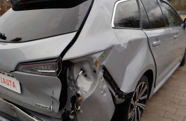Toyota Corolla cena 37900 przebieg: 34234, rok produkcji 2021 z Ćmielów małe 407